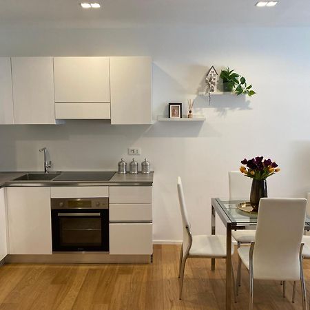 Gramsci 2 - Cozy Apartment Near Sempione Park! ミラノ エクステリア 写真