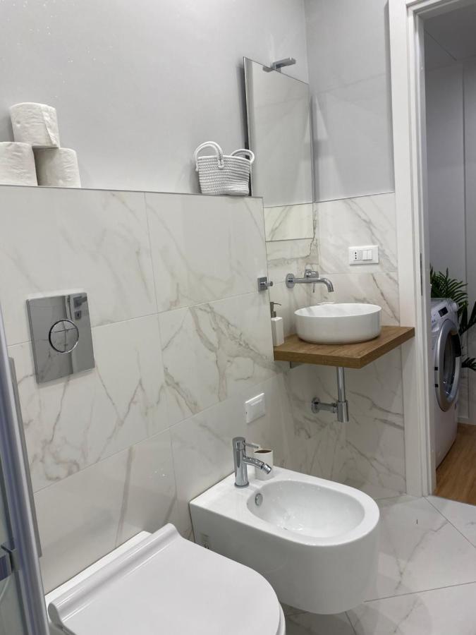 Gramsci 2 - Cozy Apartment Near Sempione Park! ミラノ エクステリア 写真