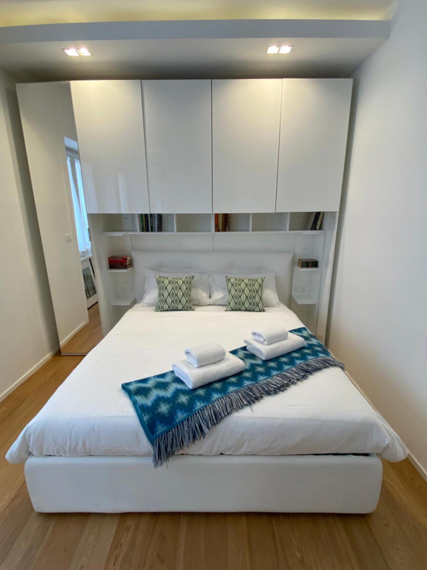 Gramsci 2 - Cozy Apartment Near Sempione Park! ミラノ エクステリア 写真